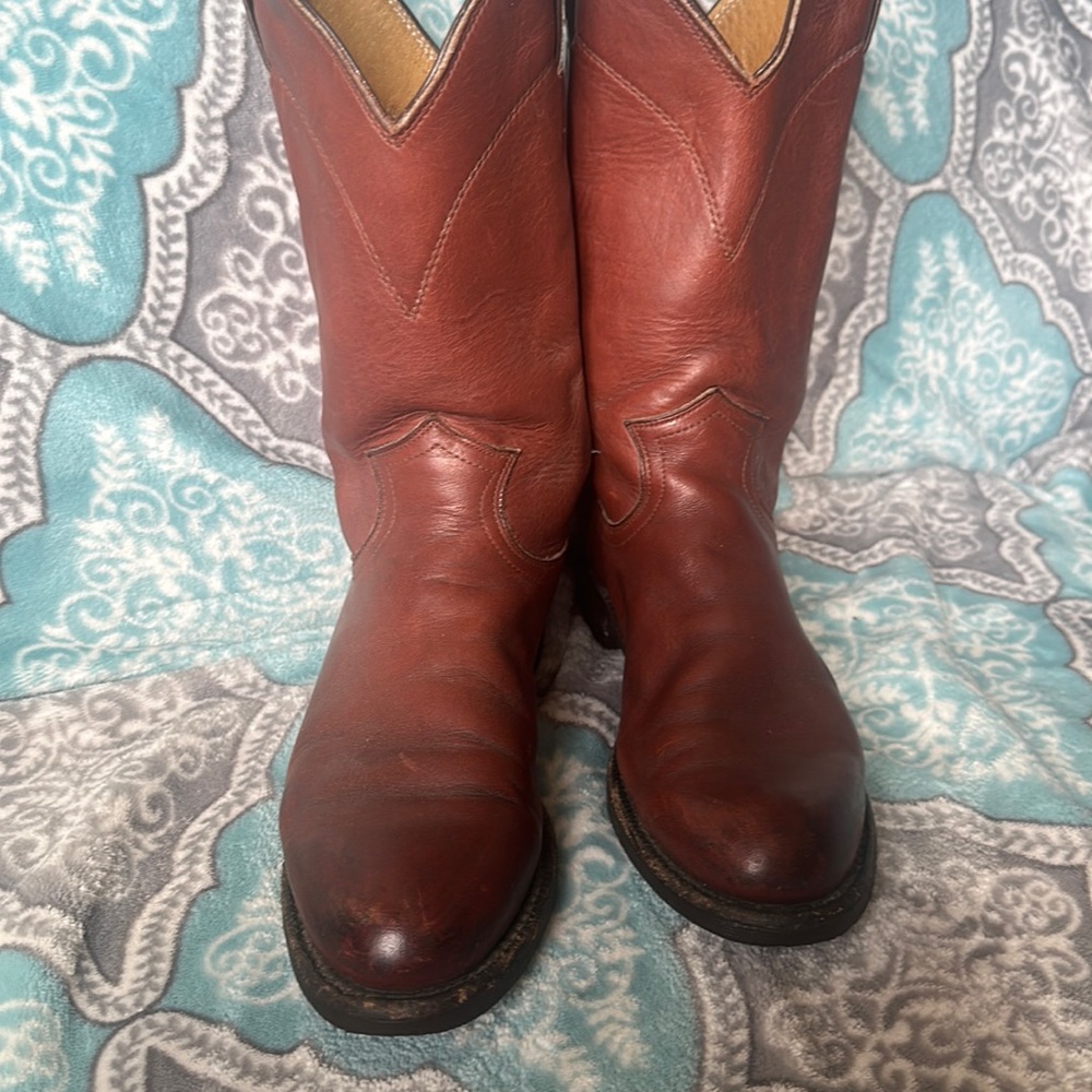 Justin Leather brown boots Toe -Vibram